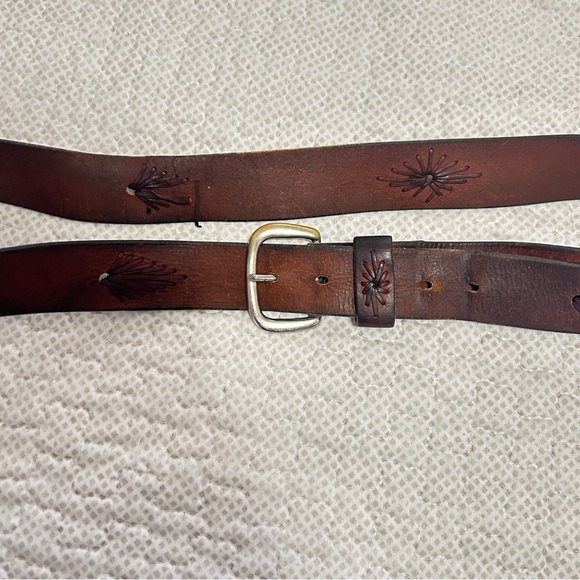 Vintage Roots Genuine Leather Belt - Picture 2 of 5